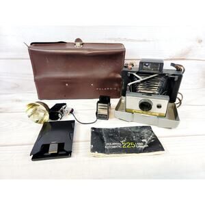 Vintage Polaroid Automatic Land Camera 215 W/Case, Manual and Flash Untested